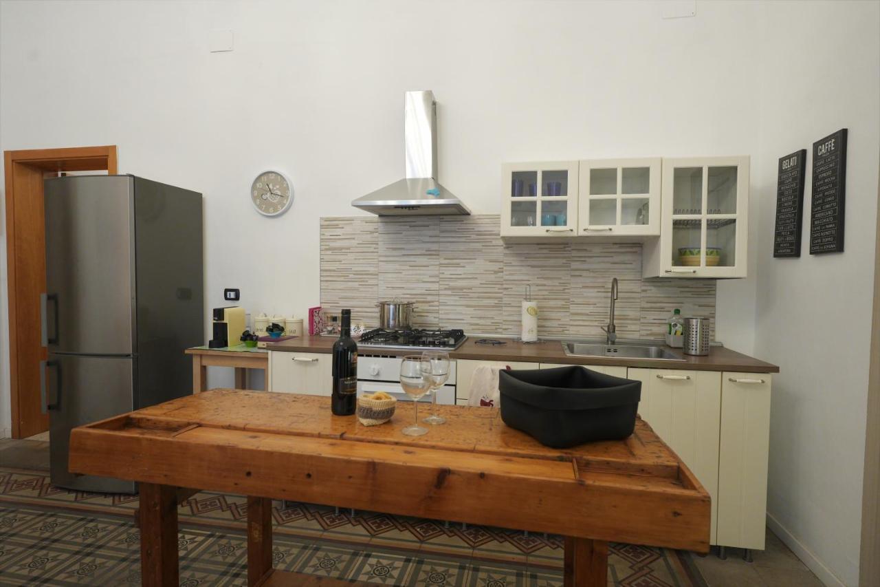Murat Elli'S Houses Bari Esterno foto